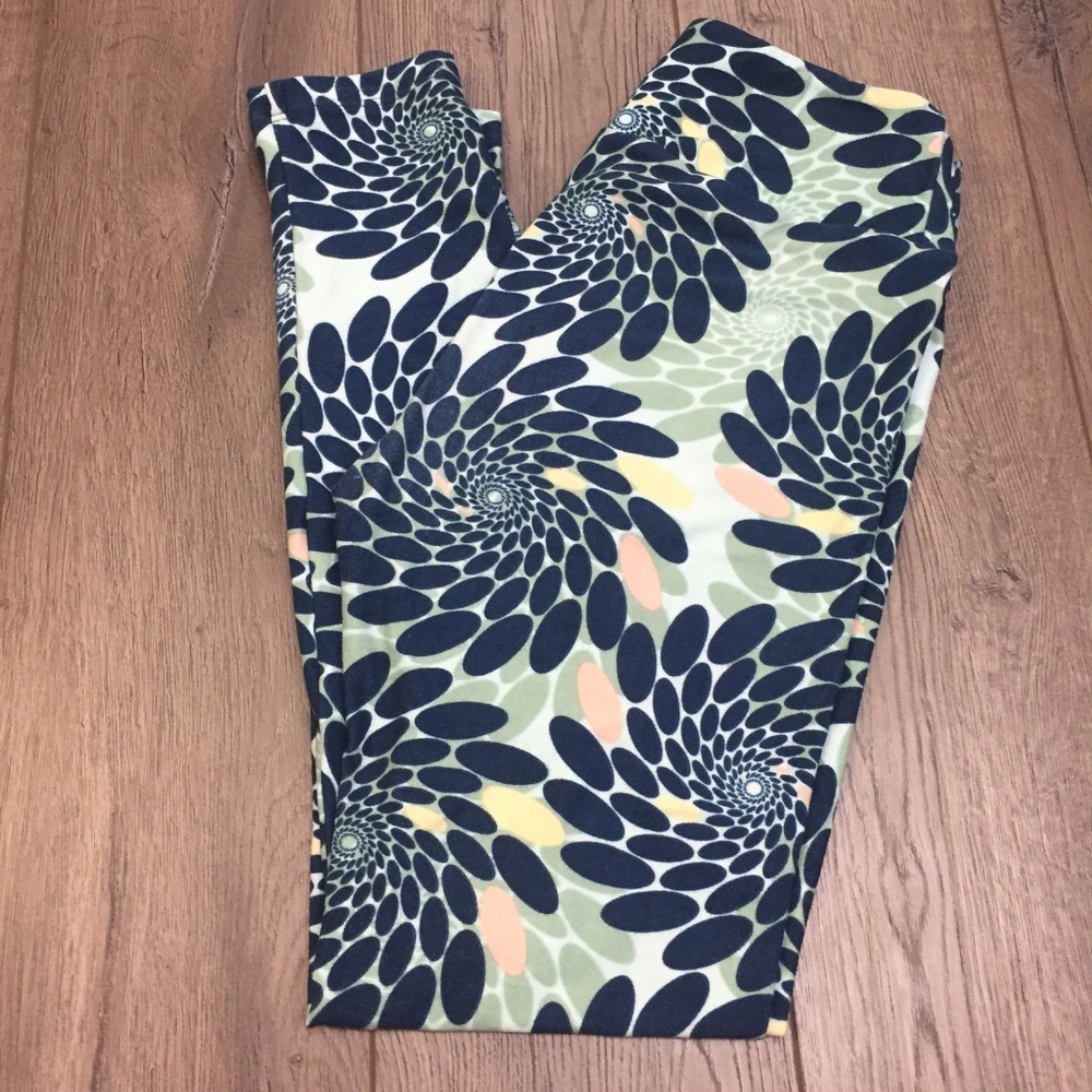 Lularoe Floral Pattern One Size Leggings OS
